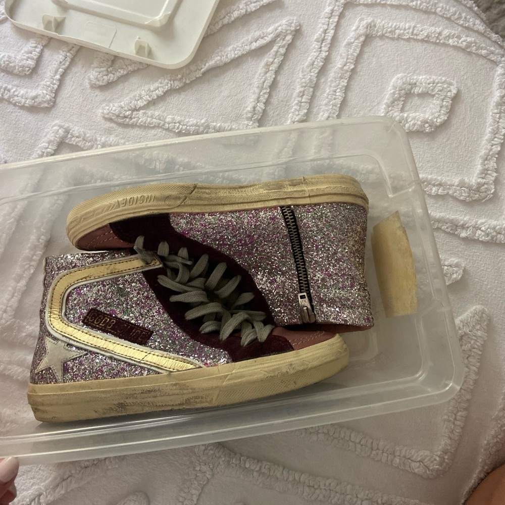 Golden goose sneakers, worn maybe 3 times!!